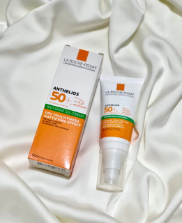ضد آفتاب لاروش پوزای مدل anti shine